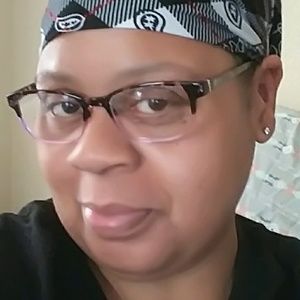 Meet your Posher, Carole